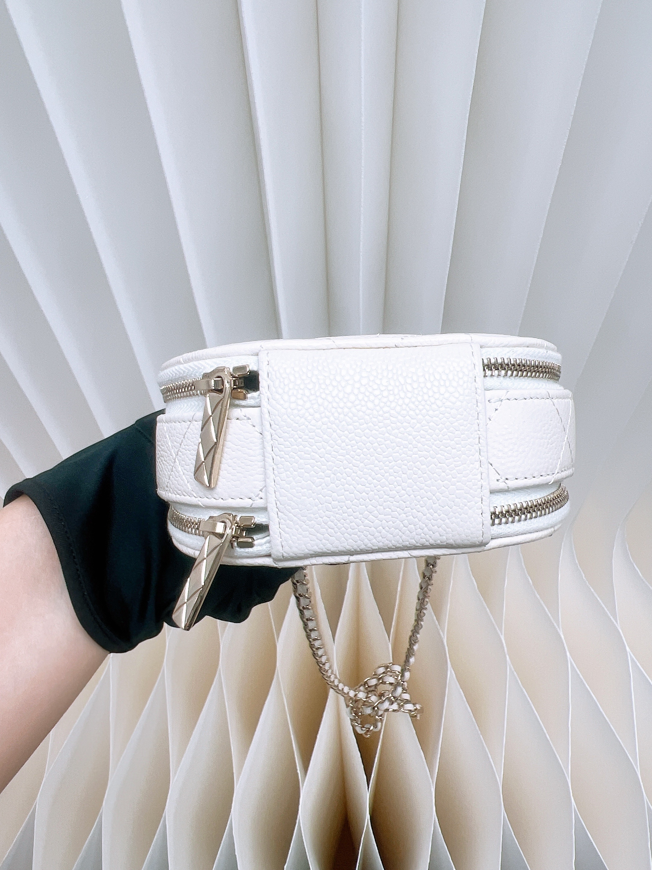 Chanel mini round bag (white caviar GHW)