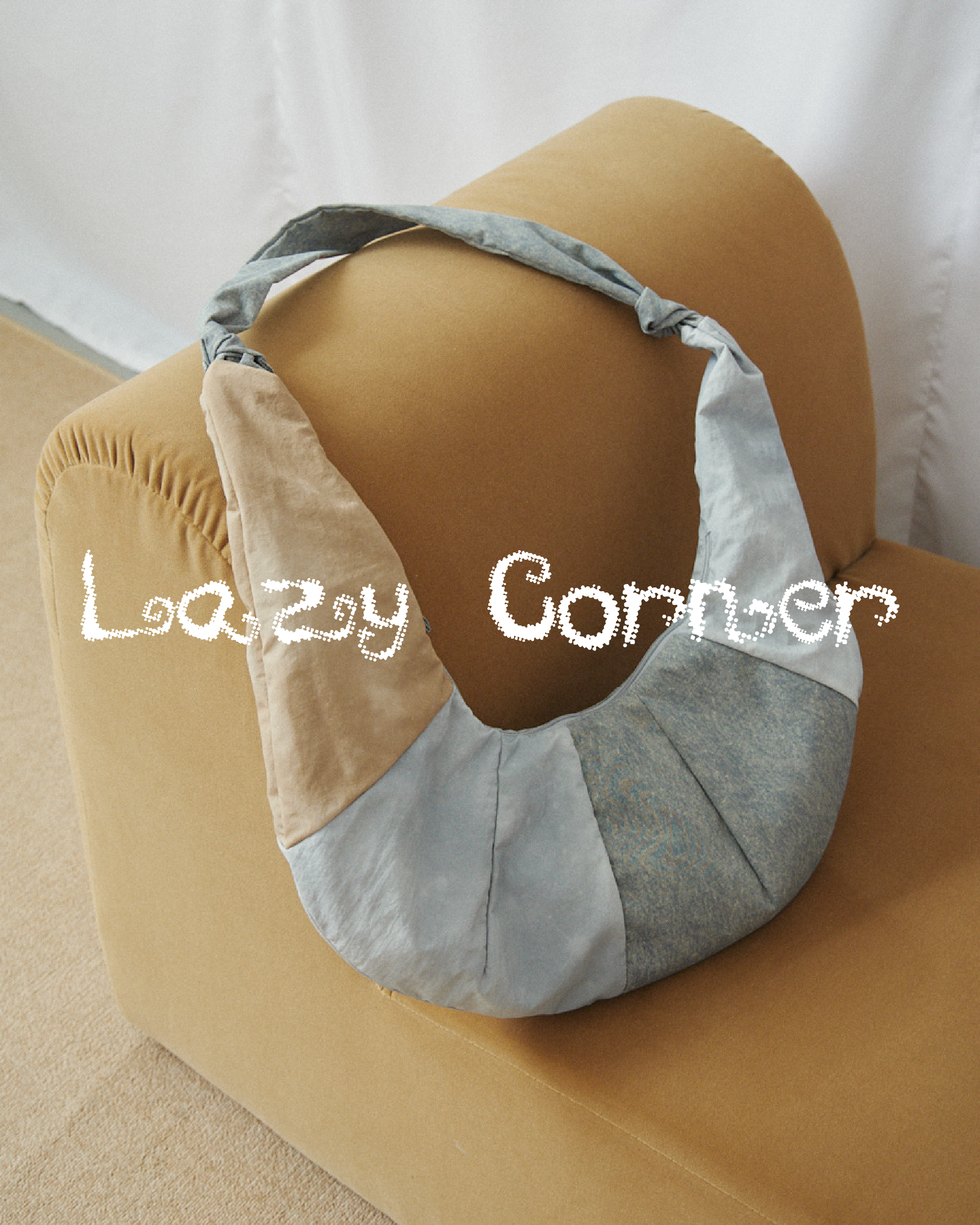 Lazy corner 半月斜跨包｜NETTA