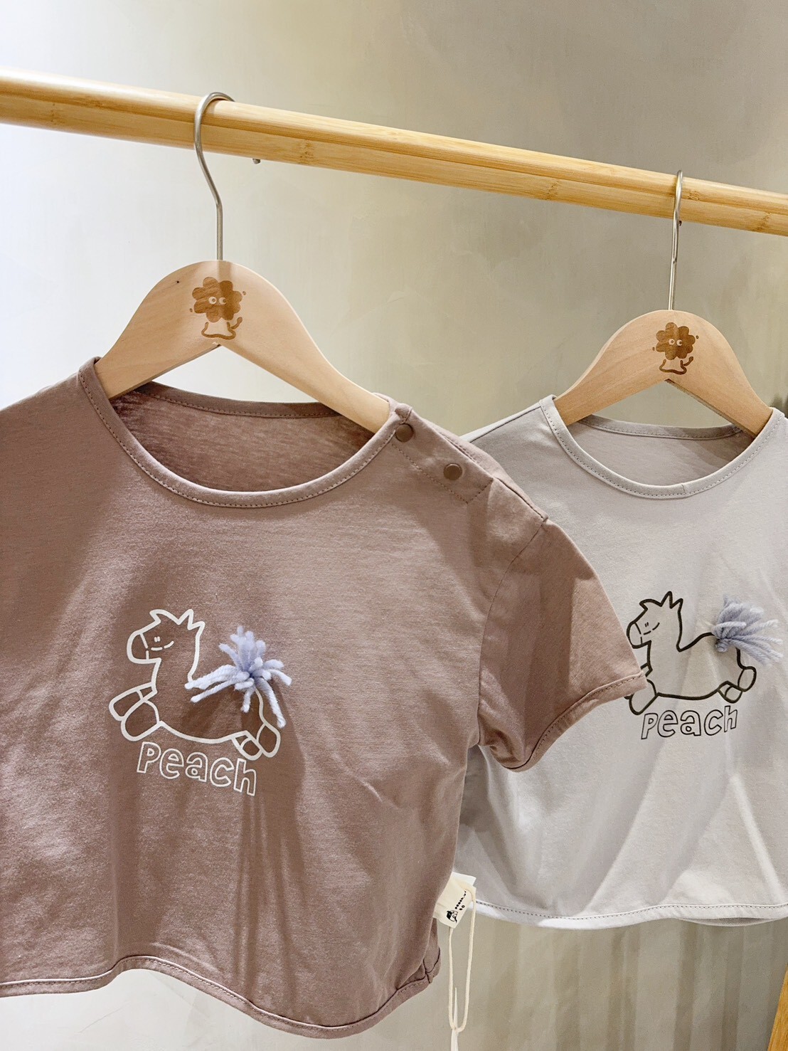 N19 小馬毛線尾巴上衣