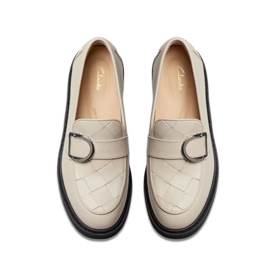【預購】CLARKS H060911 女裝真皮樂福鞋（象牙白）