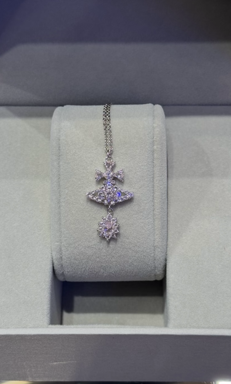 Vivienne Westwood 粉色人魚淚 Necklace
