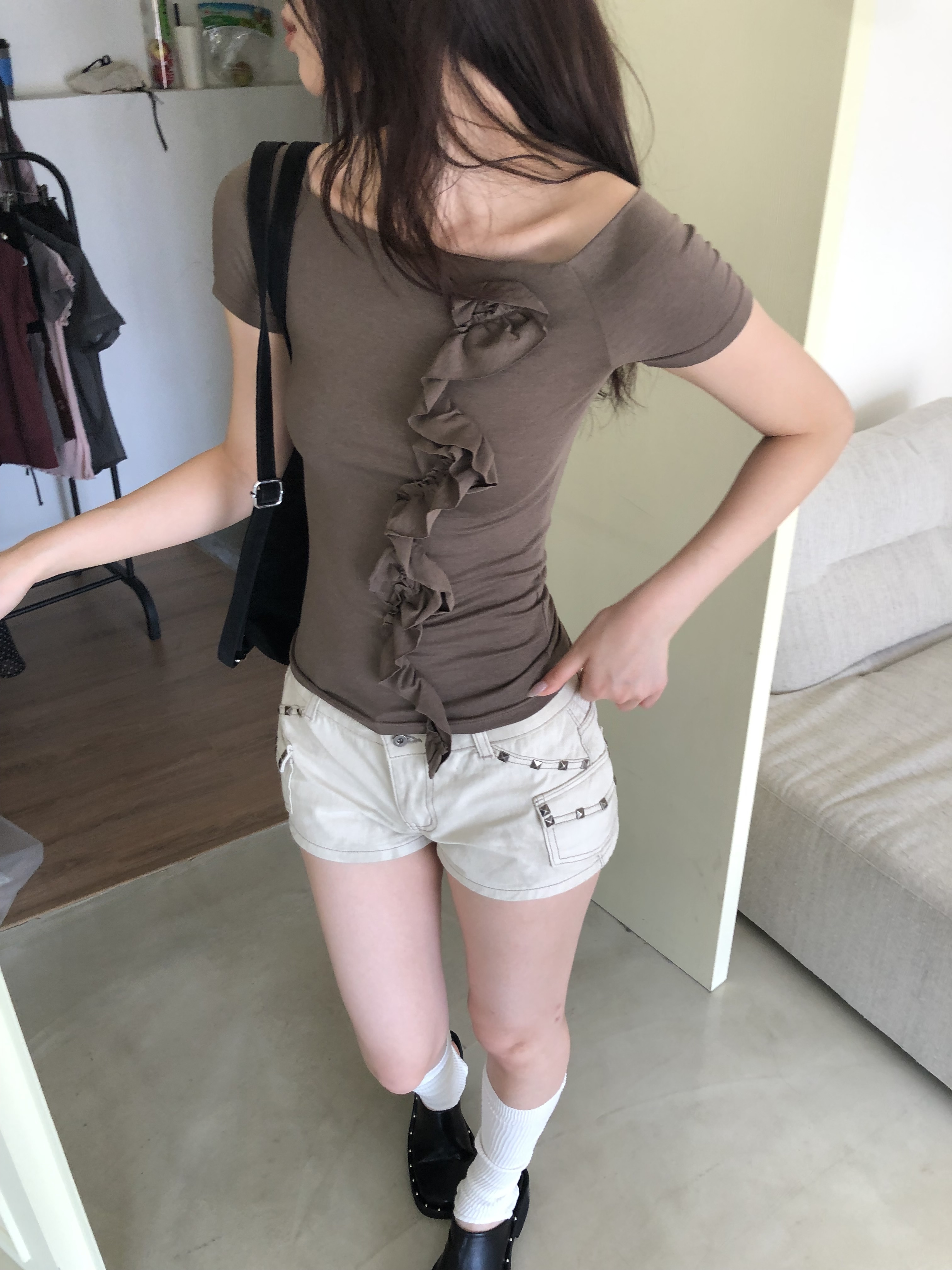 motif shoulder tee #上衣