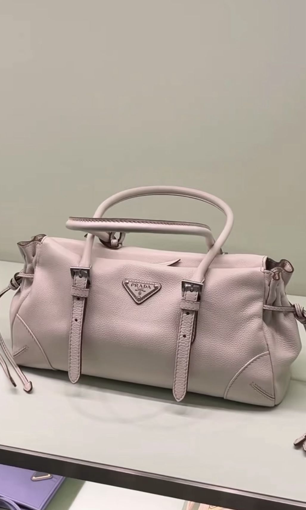 Prada 粉色New Bonnie