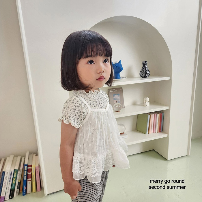 正韓夏Merry-go-round 每每浪漫疊穿背心