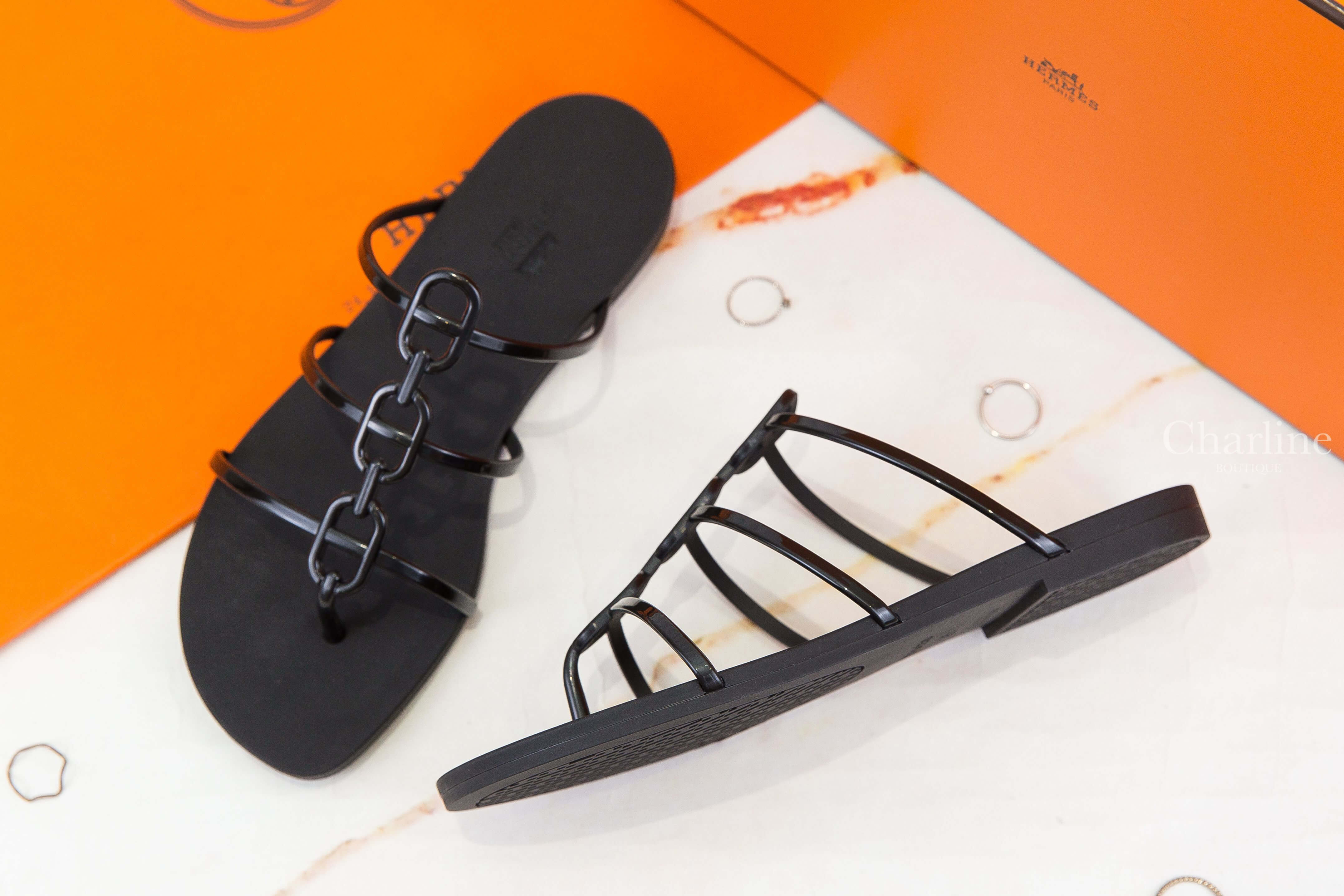 Hermès Mykonos Sandal 黑色θ橡膠人字平底拖鞋-Charline Boutique 精品代購