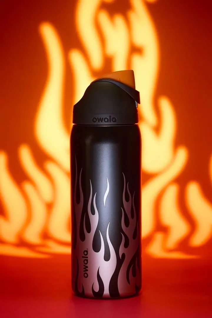 Owala x UO Exclusive FreeSip 聯名火焰水壺 保冷杯