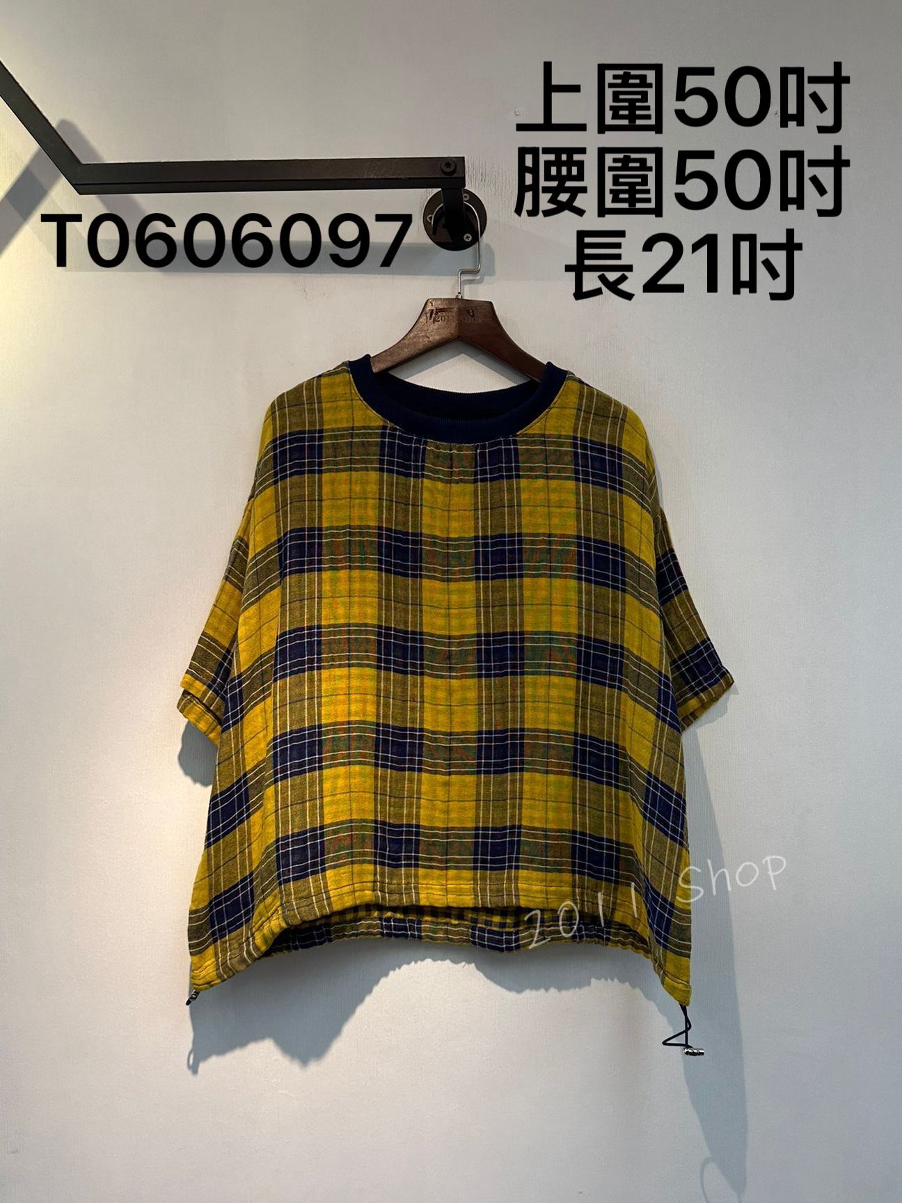 出口日本紗質格仔束繩下擺TOP  上圍50吋 腰圍50吋 長21吋  T0606097