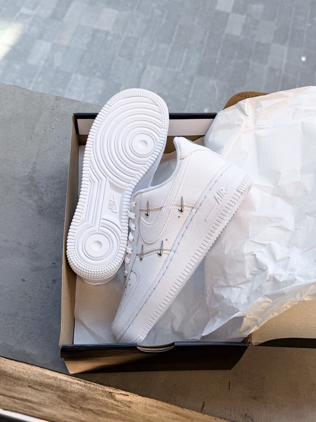 NIKE AIR FORCE 1 泫雅小銀鉤 CT1990-100