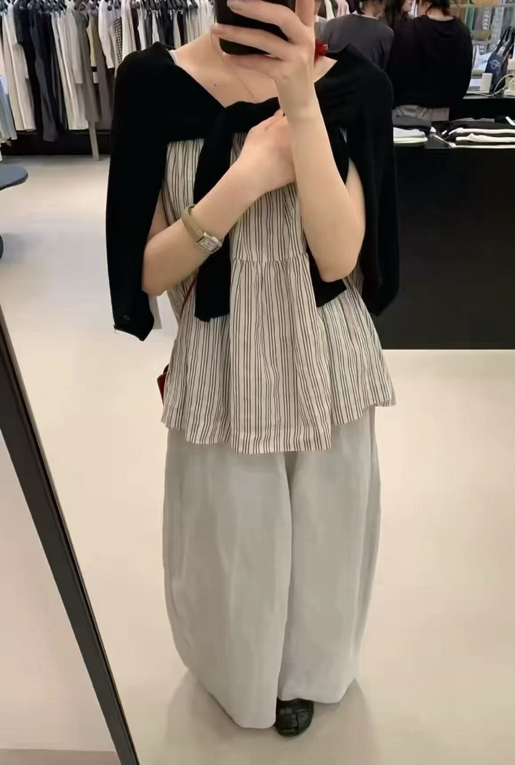 後綁簍空條紋棉麻背心
