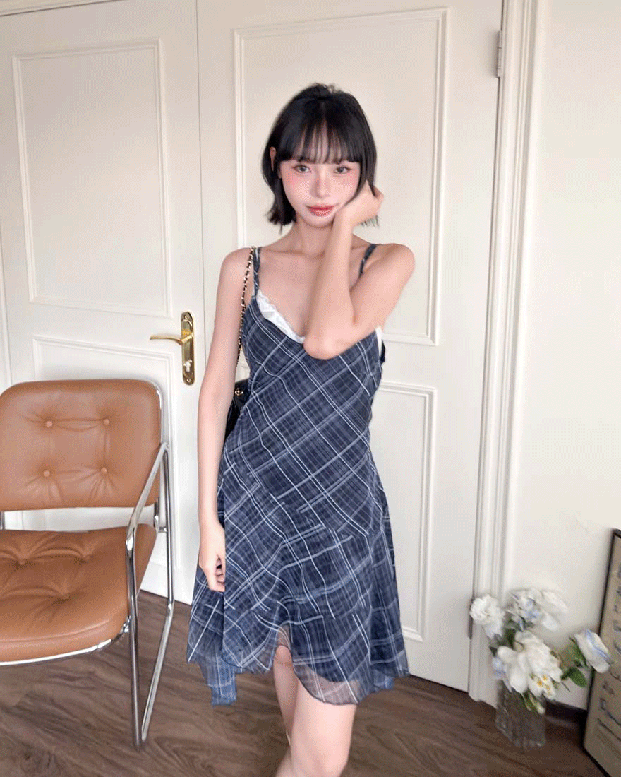 LINA LINA心動格律拼色格紋不規則裙襬洋裝-深藍
