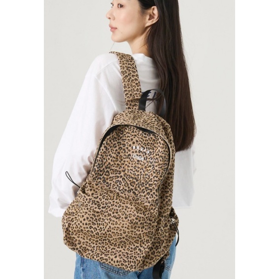 KOR-CCG0609-610 [aeyio] LOGO GLOSSY BAGPACK 13_로고 글로시 백팩_ABA2000 (A10 Leopard)
