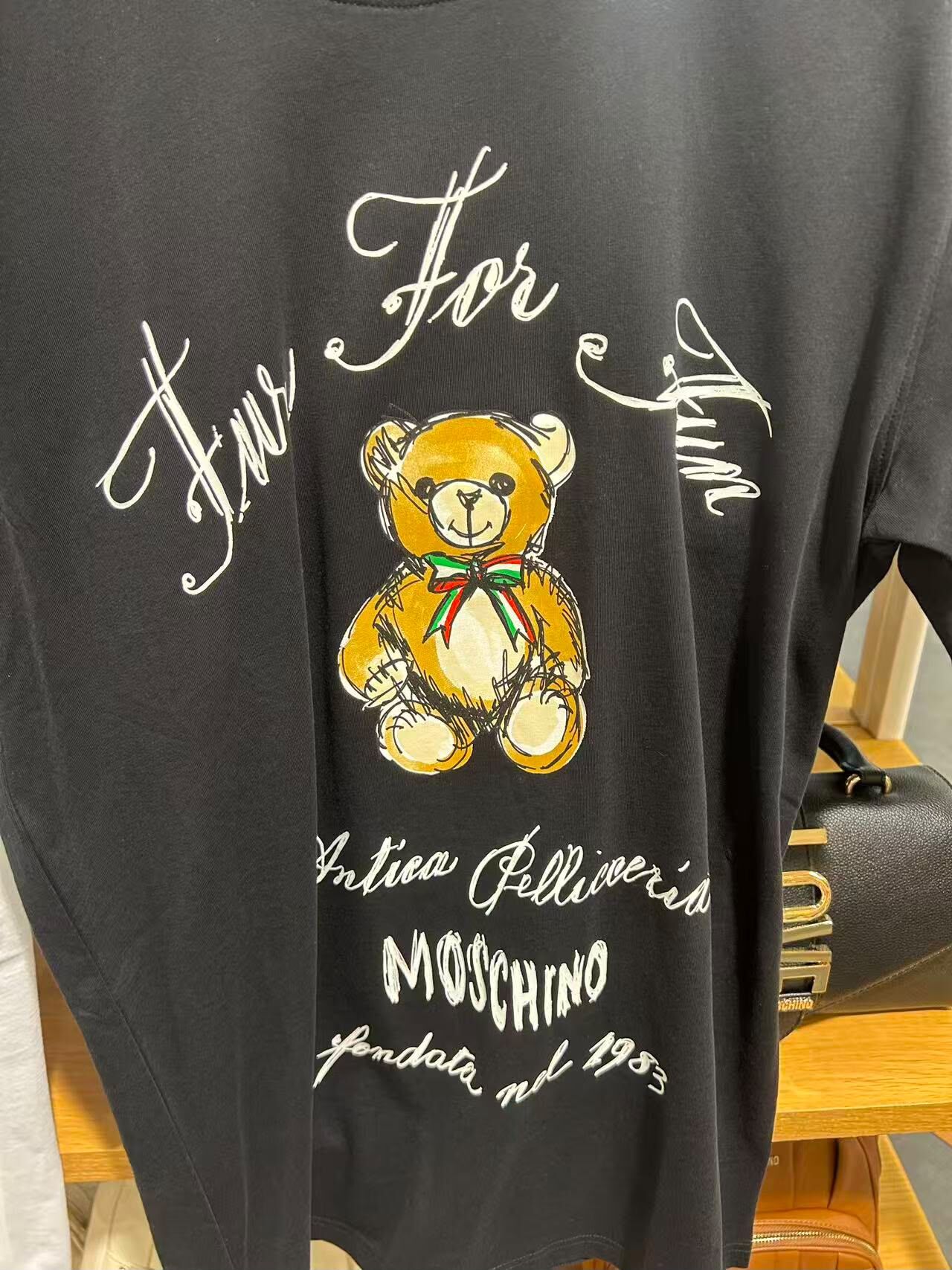 LYS01891 Moschino 復古泰迪熊插畫短袖Tee