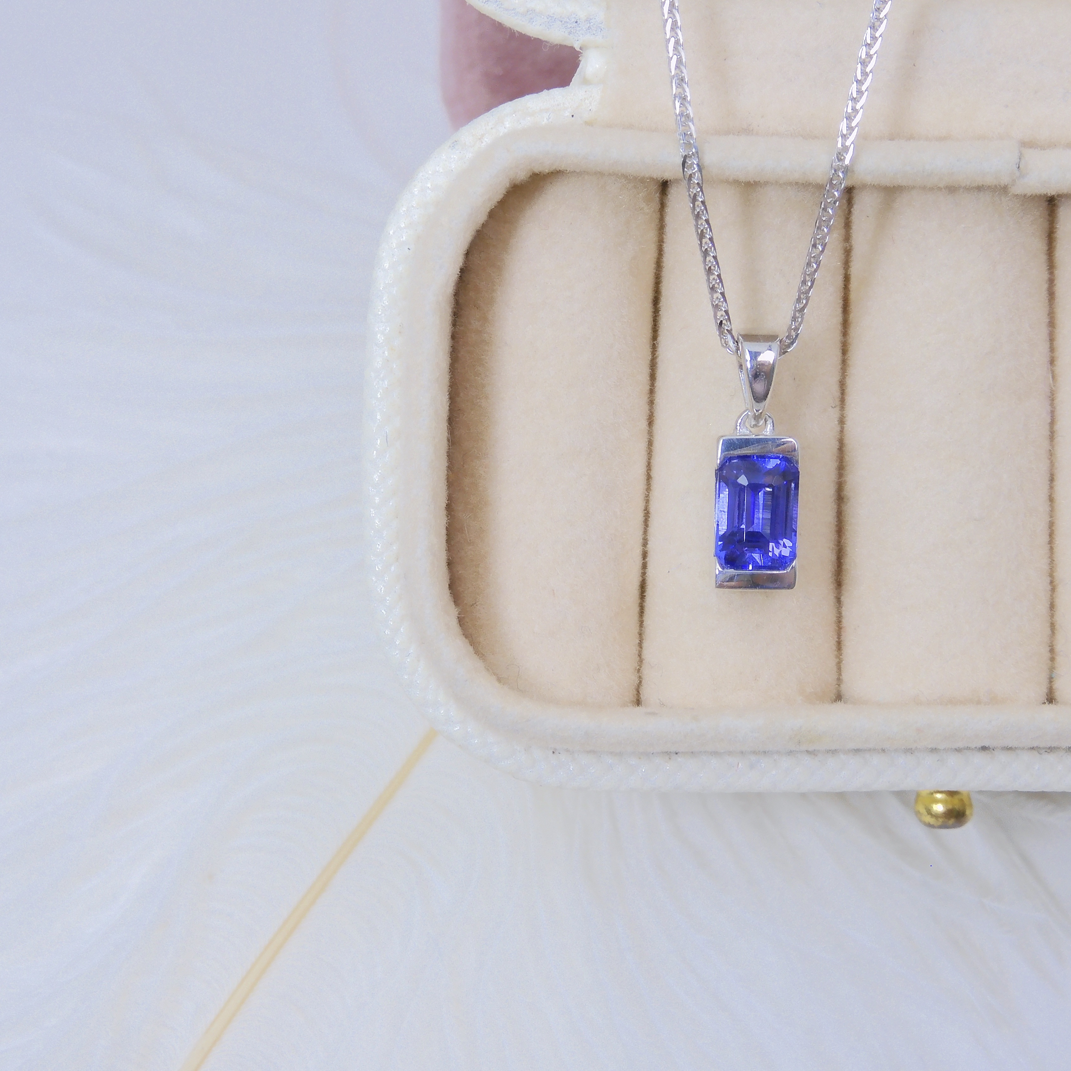 訂製 S925銀 0.88ct 坦桑石吊墜