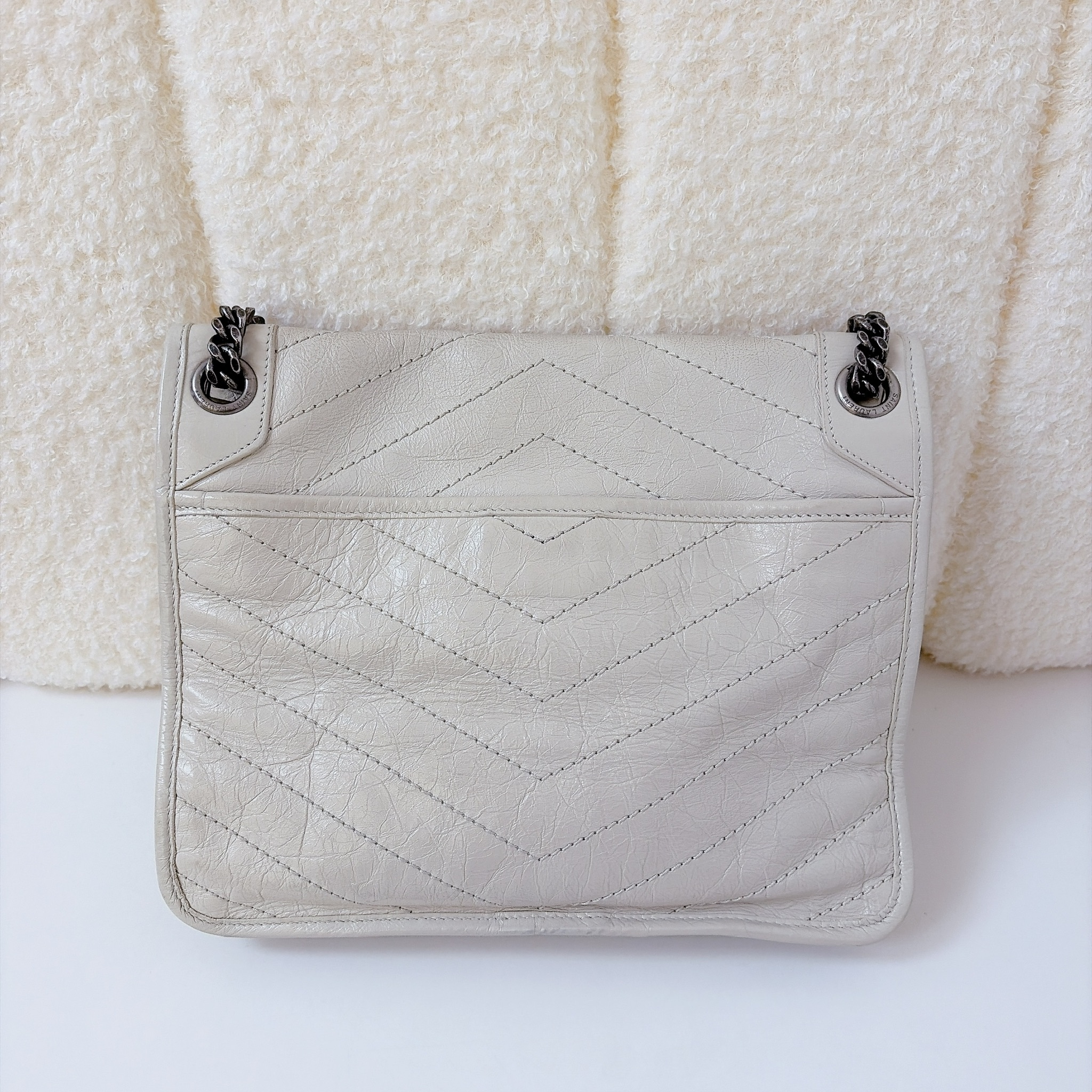 Saint Laurent Niki Chain Bag - White / SHW