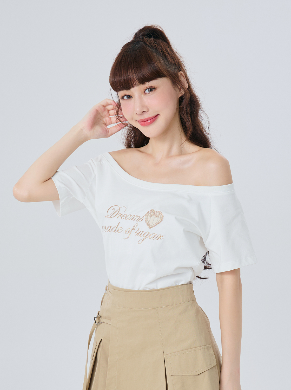 兩穿式愛心繡花短袖上衣