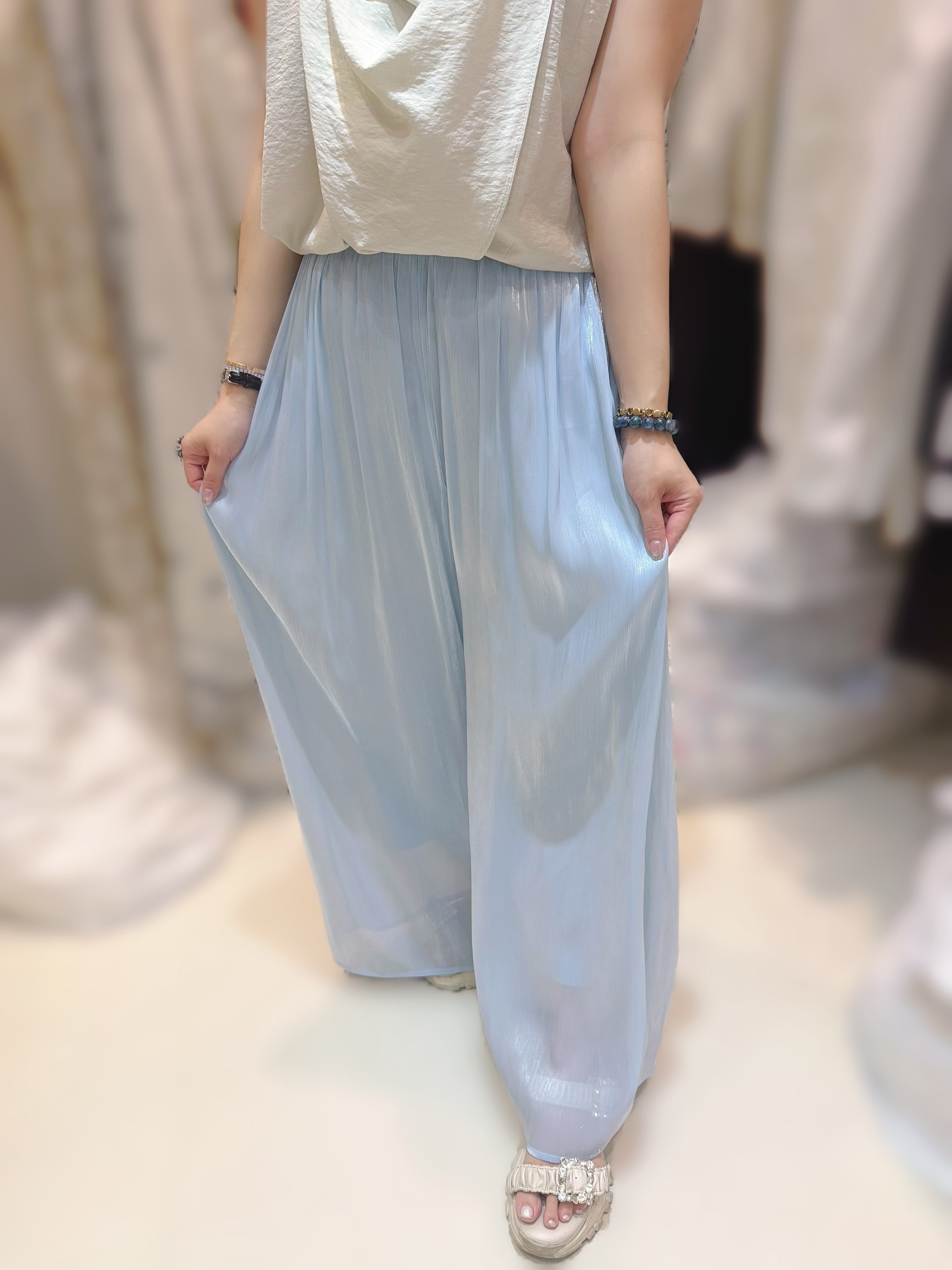 HQ21 腰24-42 HIP57 長38 $399 (一口價)