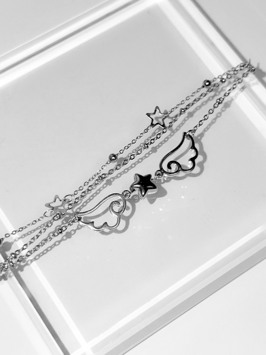 【6月14日截單！限時優惠預訂】韓國MELTING HEART CLUB ANGEL STAR TRIPPLE CHAIN BRACELET