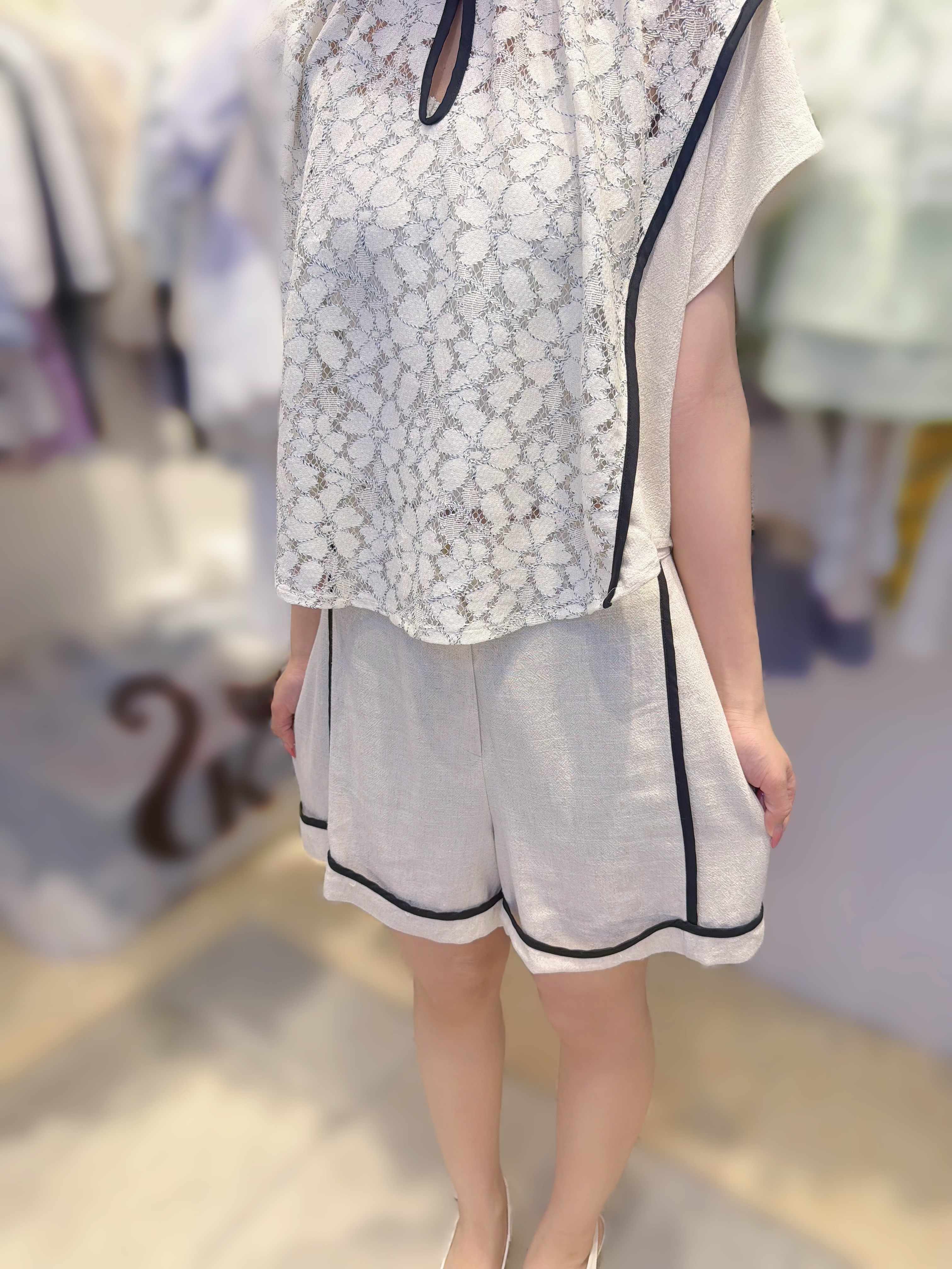 AE55 腰26-34 HIP42 長16 $499 (一口價)