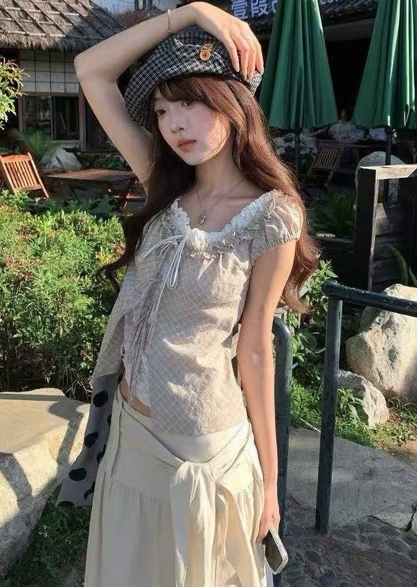 格紋接蕾絲綁帶荷葉背心