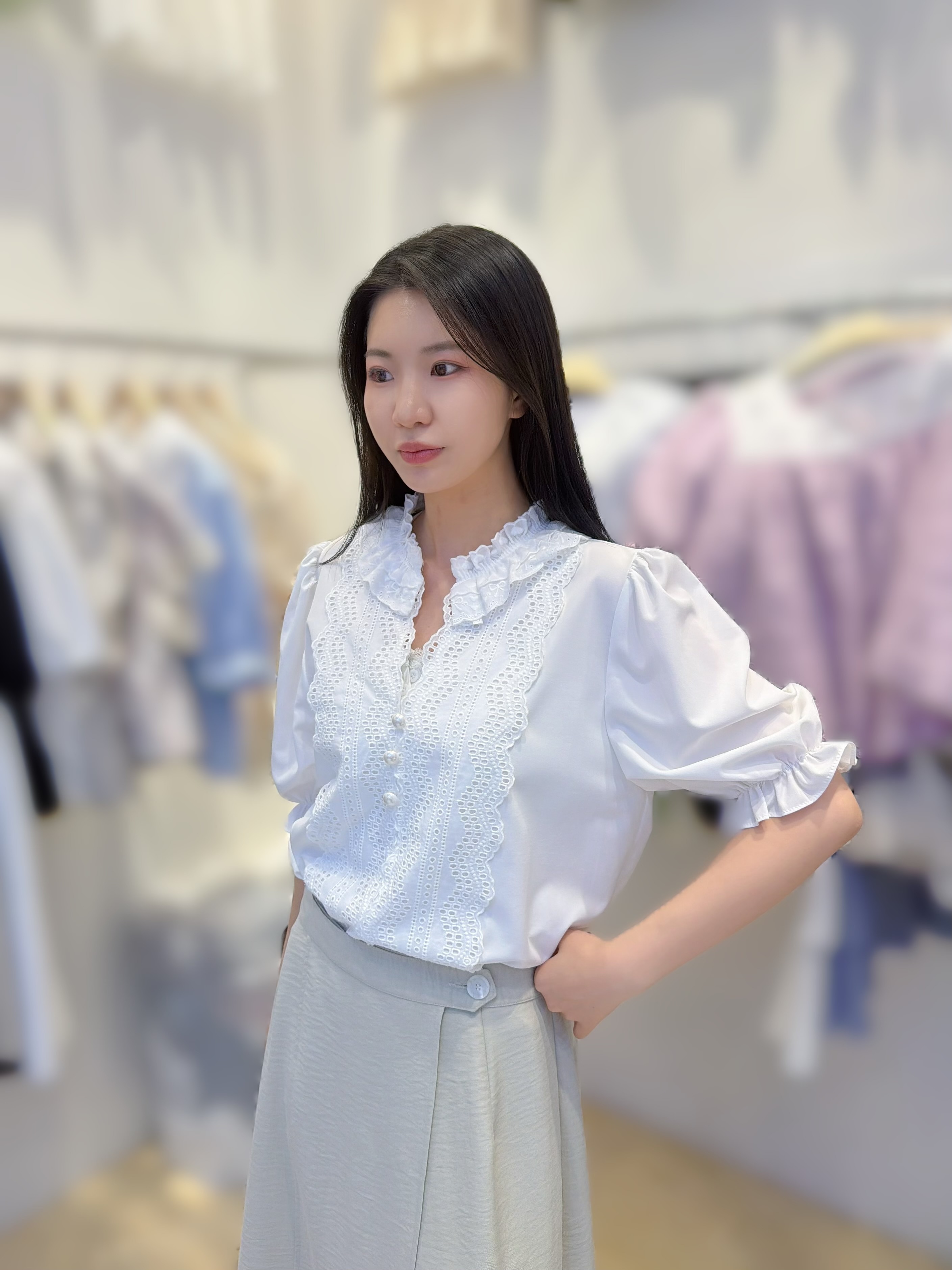AE63 胸40 長21 $439 (一口價)