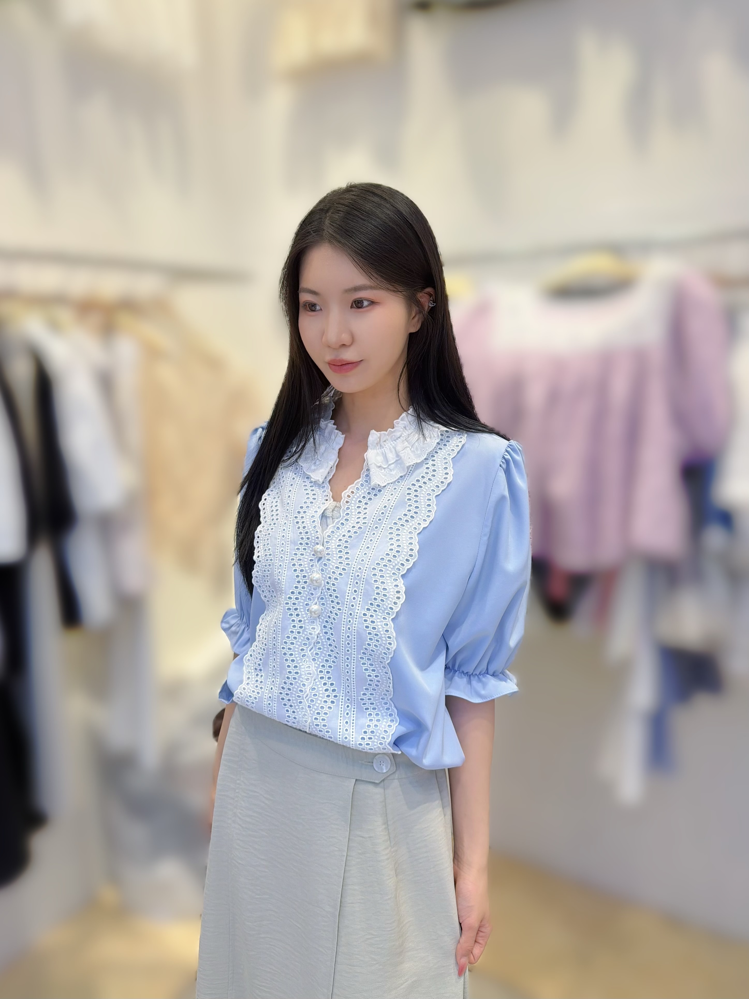 AE63 胸40 長21 $439 (一口價)