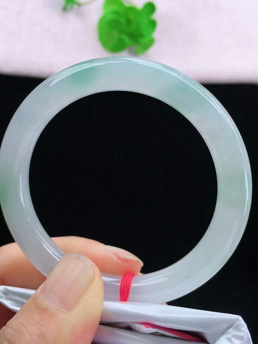 5195843 53.5mm冰飄花圓條翡翠手鐲 (52-54)