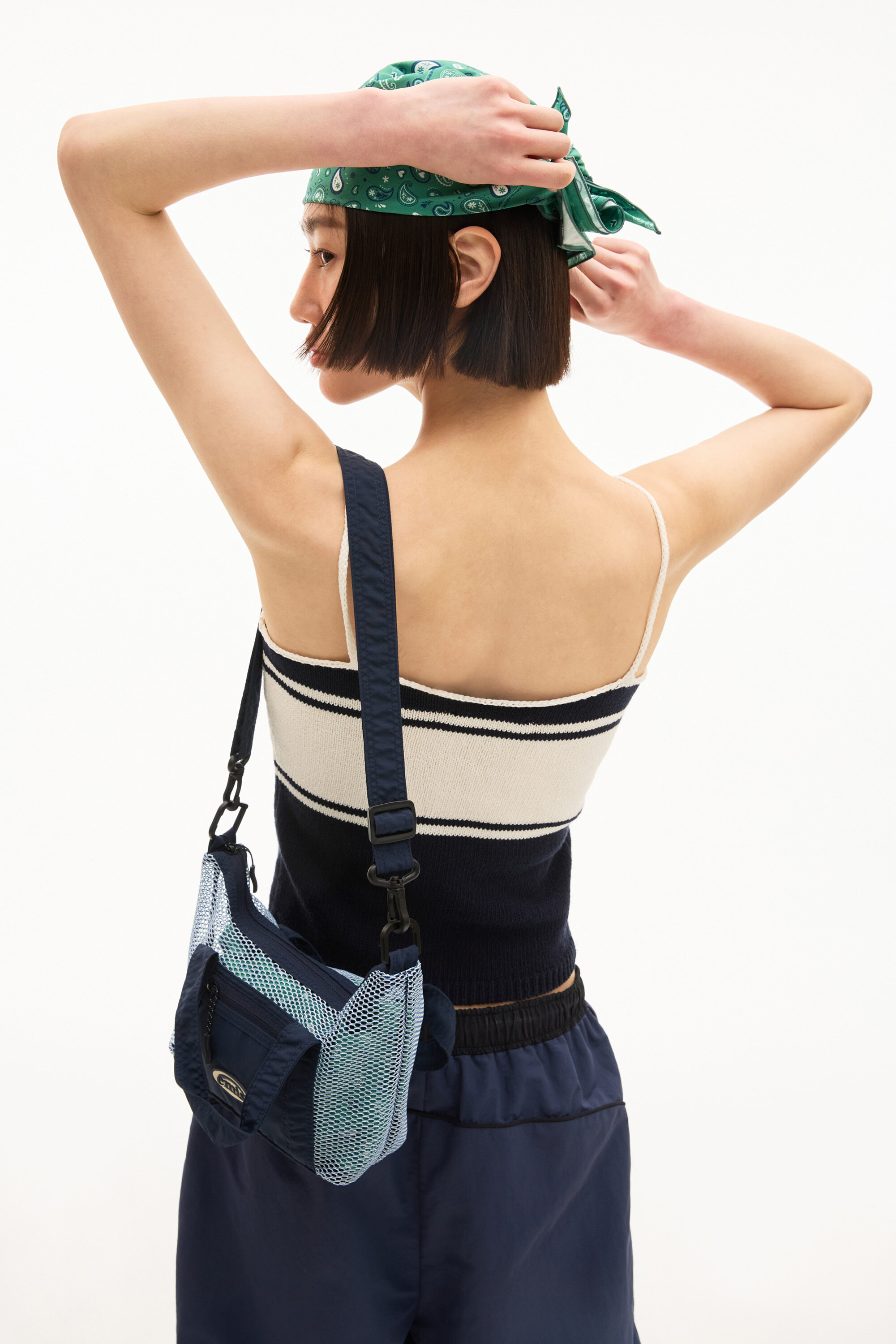 EMIS MESH CROSSBODY BAG