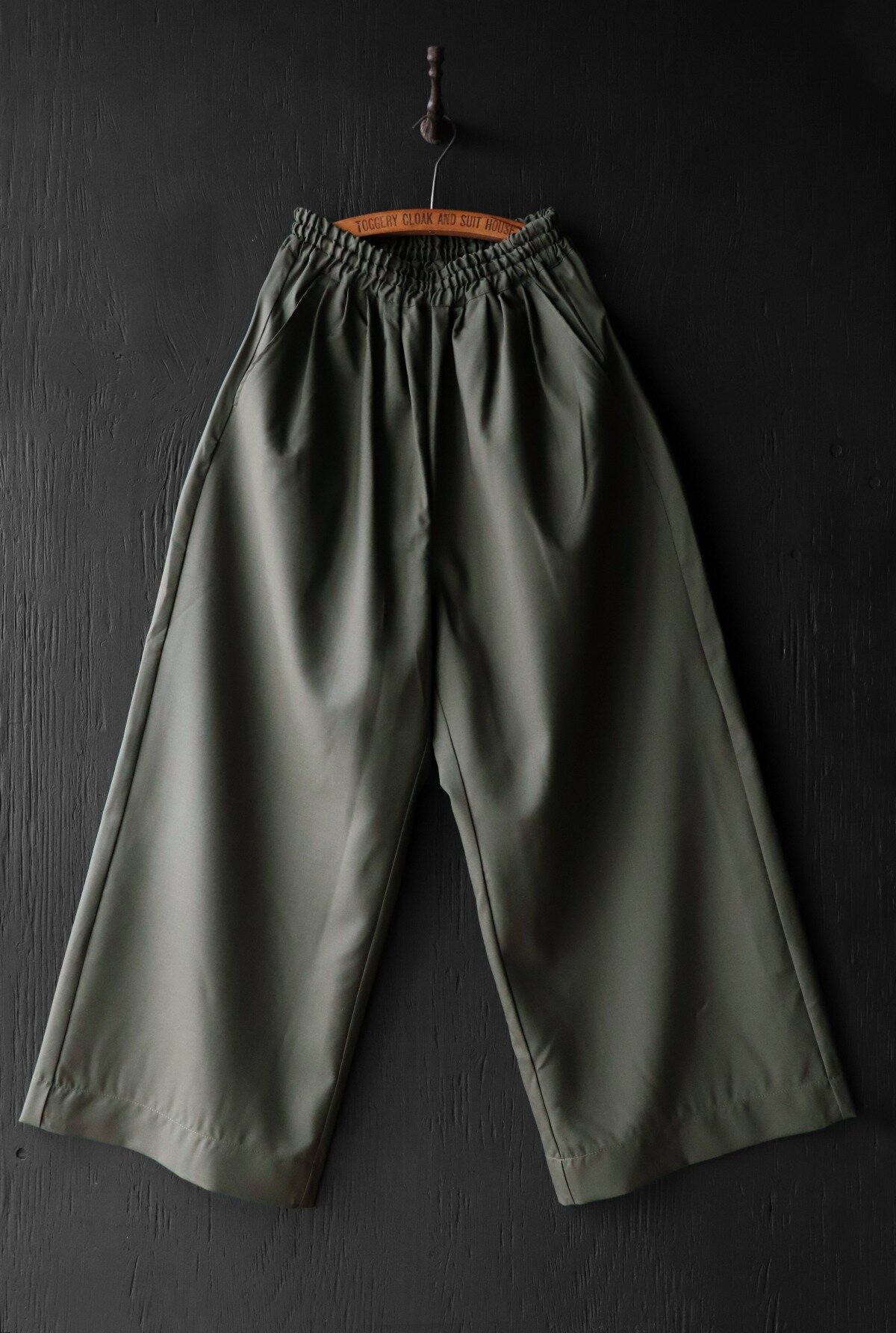 Black Sign Kyle Laurence Wide Pants / Soldier Green (Coming soon)