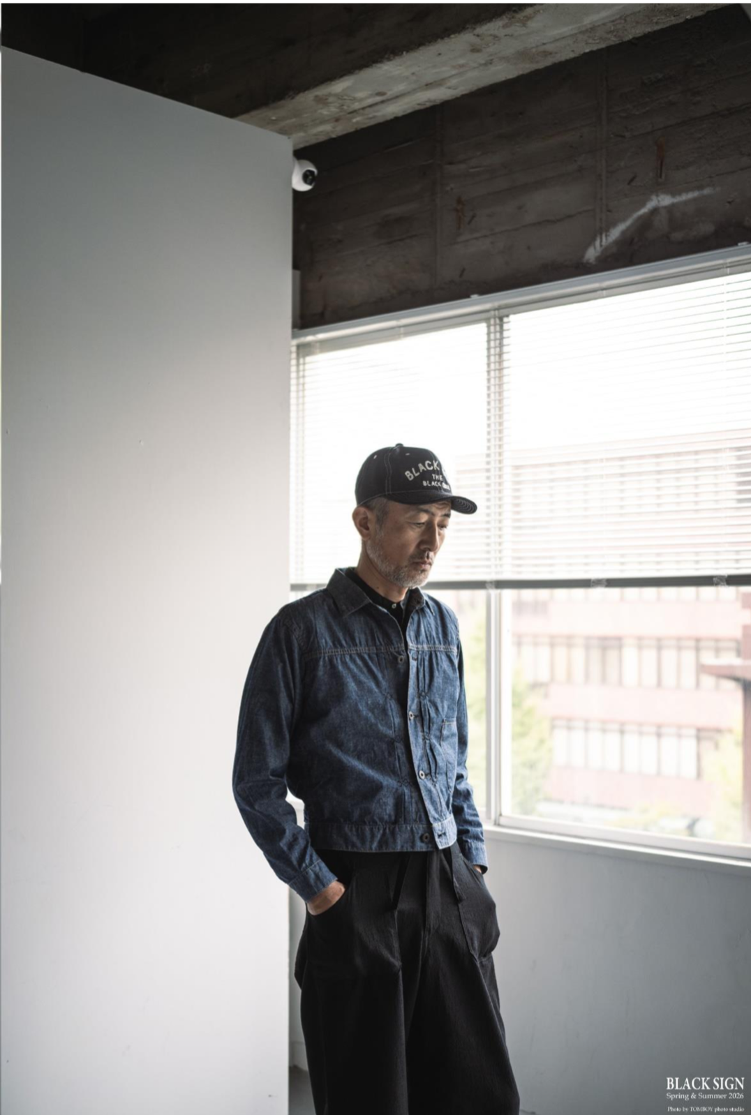 Black Sign 5.5oz Selvage Chambray Pleats Jacket / Indigo Chambray (Coming soon)