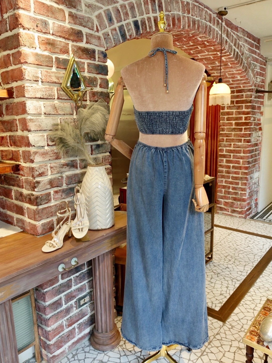 Summer Denim淺單寧色深V綁脖露腰連身長褲