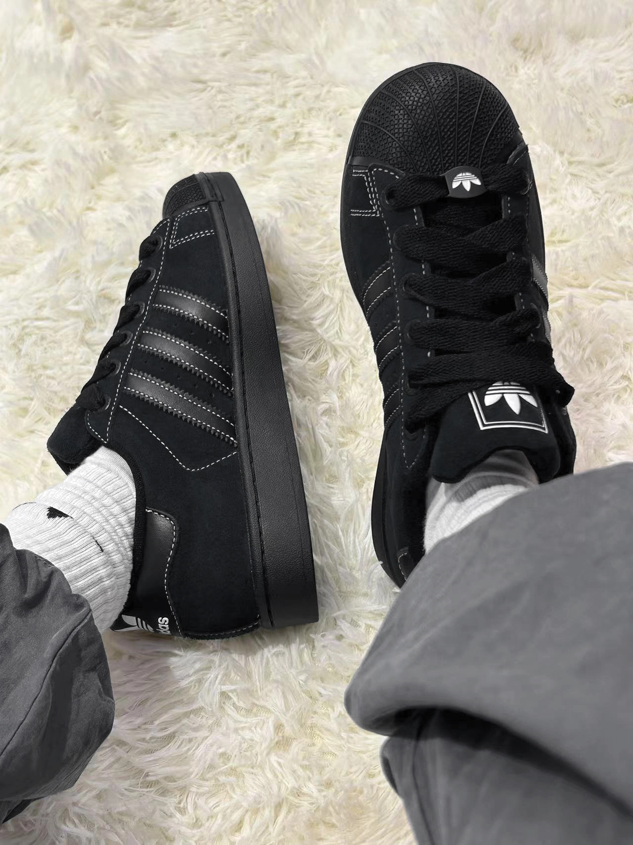 【預購】Adidas Superstar 2.0 貝殼頭 愛迪達 三葉草 黑白 麂皮 皮革 "Core Black Contrast Stitch" 外縫線 JH5470