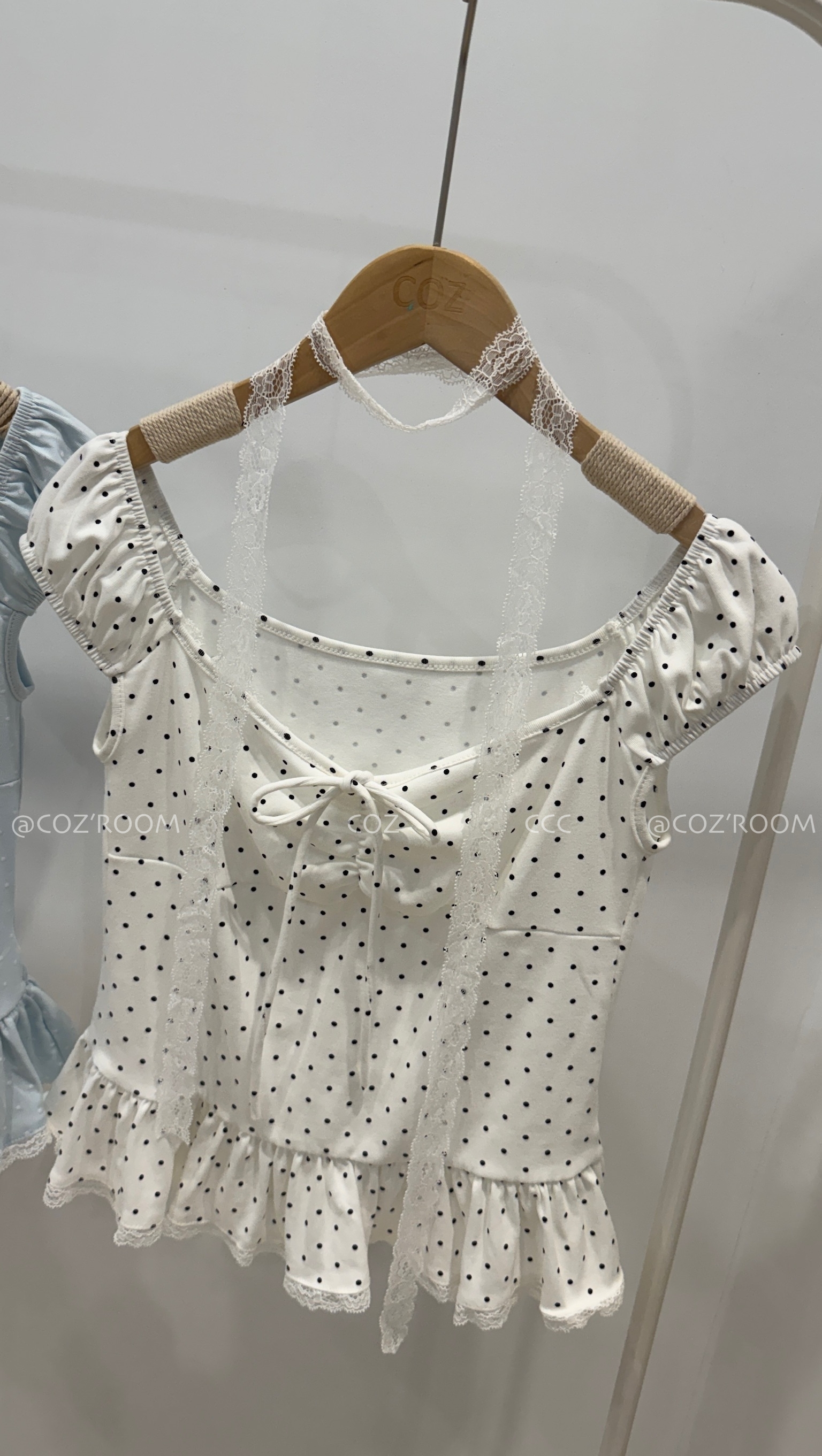 (1+1) 點點花擺上衣+蕾絲小綁帶SET (2色) _80095
