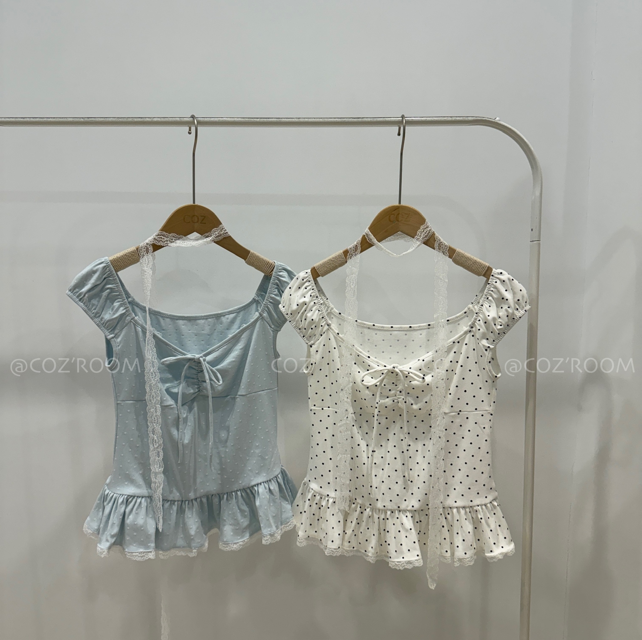 (1+1) 點點花擺上衣+蕾絲小綁帶SET (2色) _80095