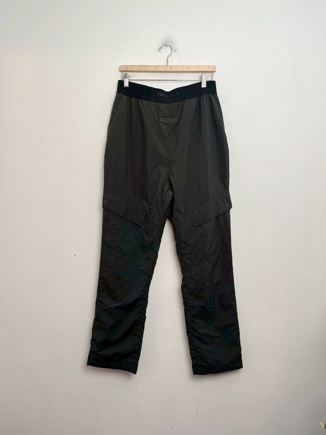 FEAR OF GOD Essentials Padded Polyester Storm Pant SIZE L