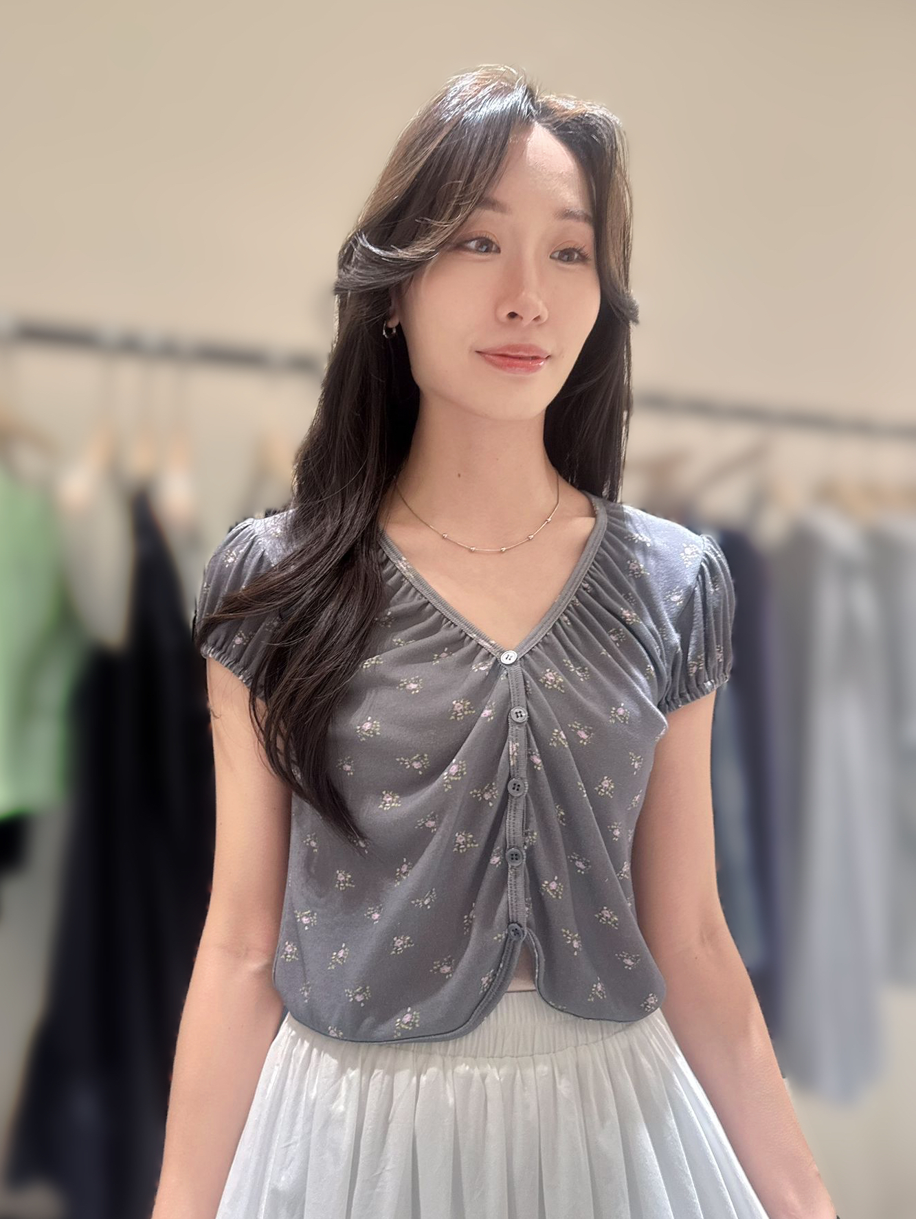 BN01 胸41-62 長17.5 $449 (一口價)