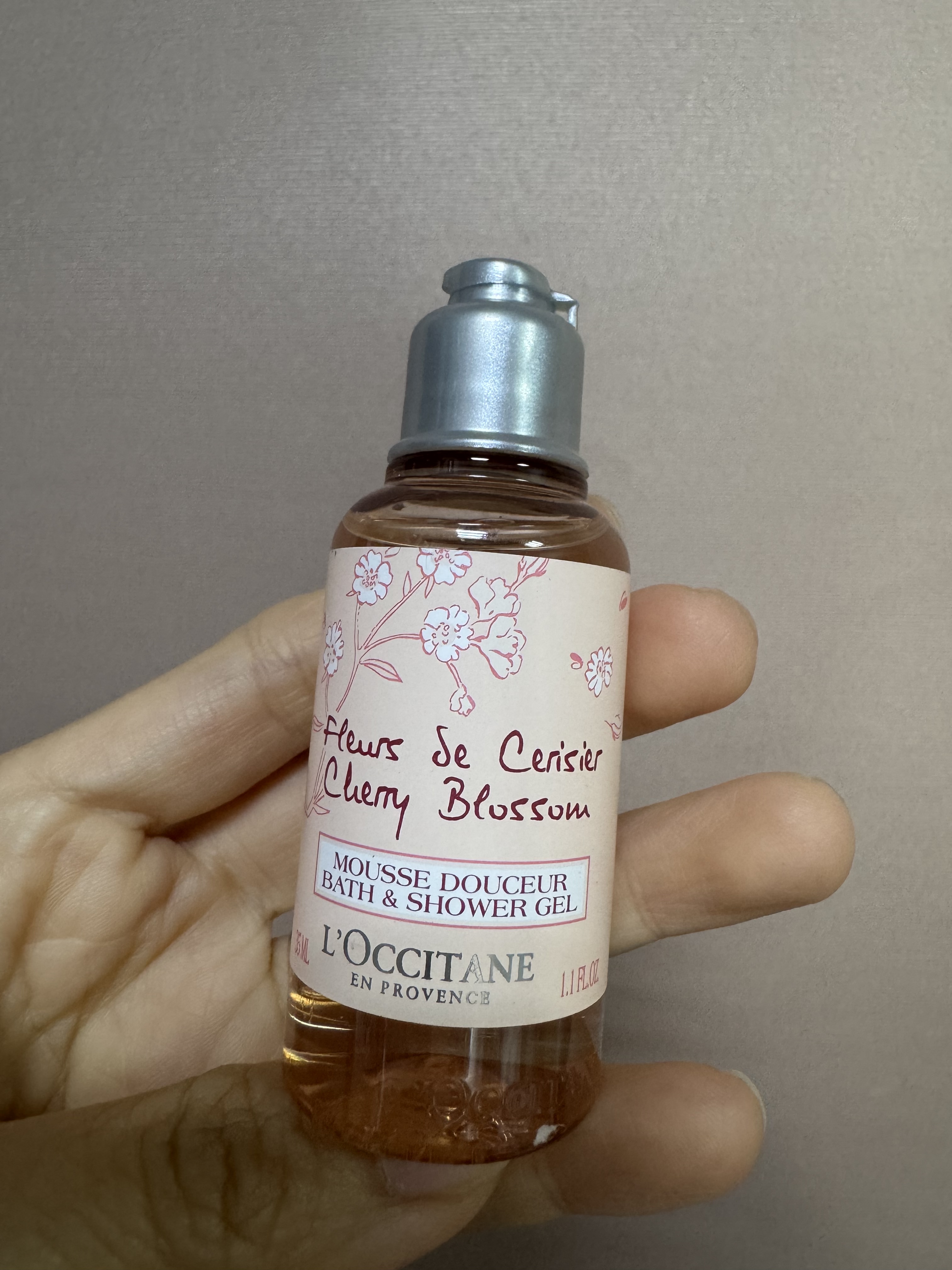 LOCCITANE 櫻花沐浴露