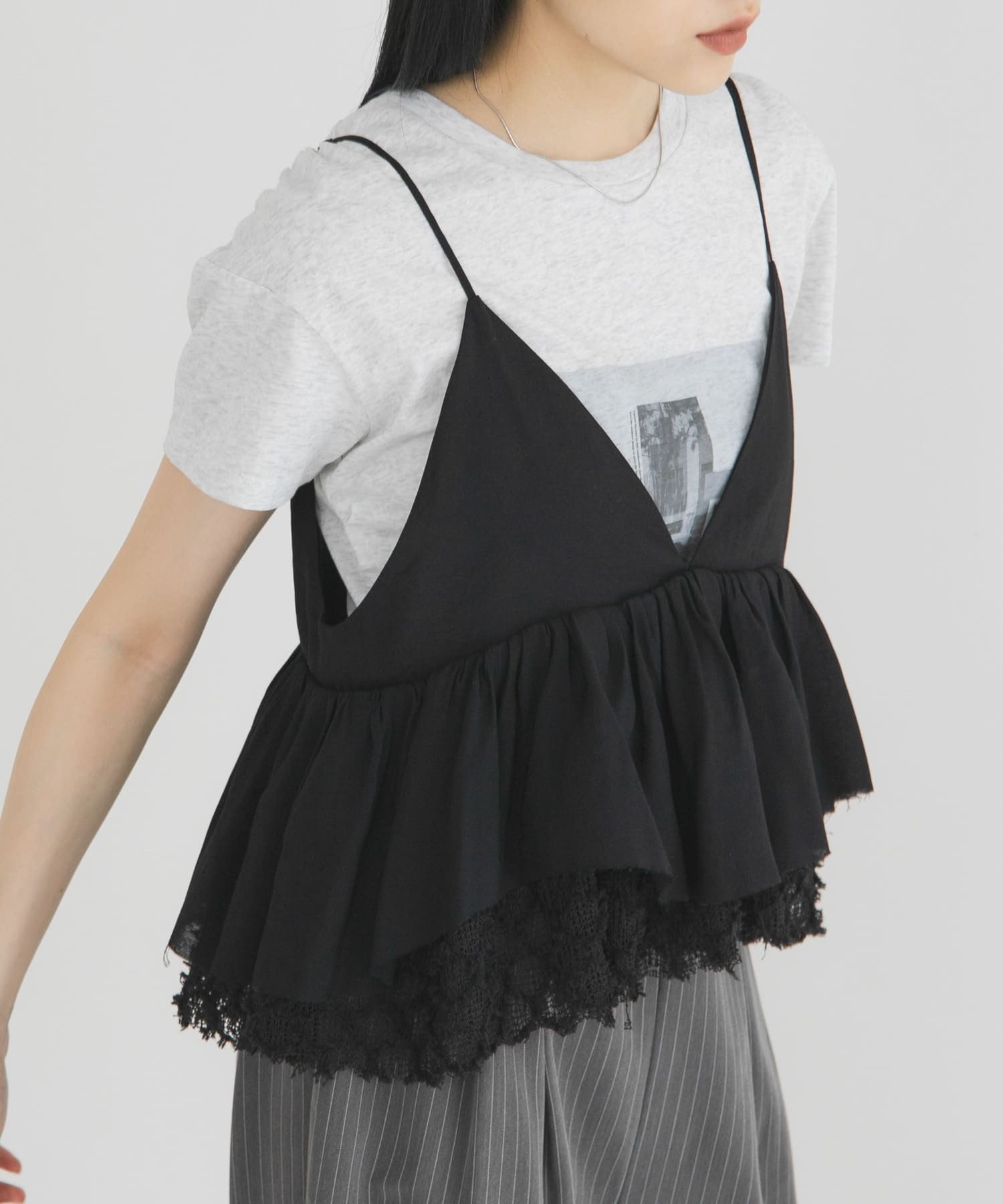 折扣現貨┃日本 KBF 蕾絲層次蓬鬆細肩帶背心