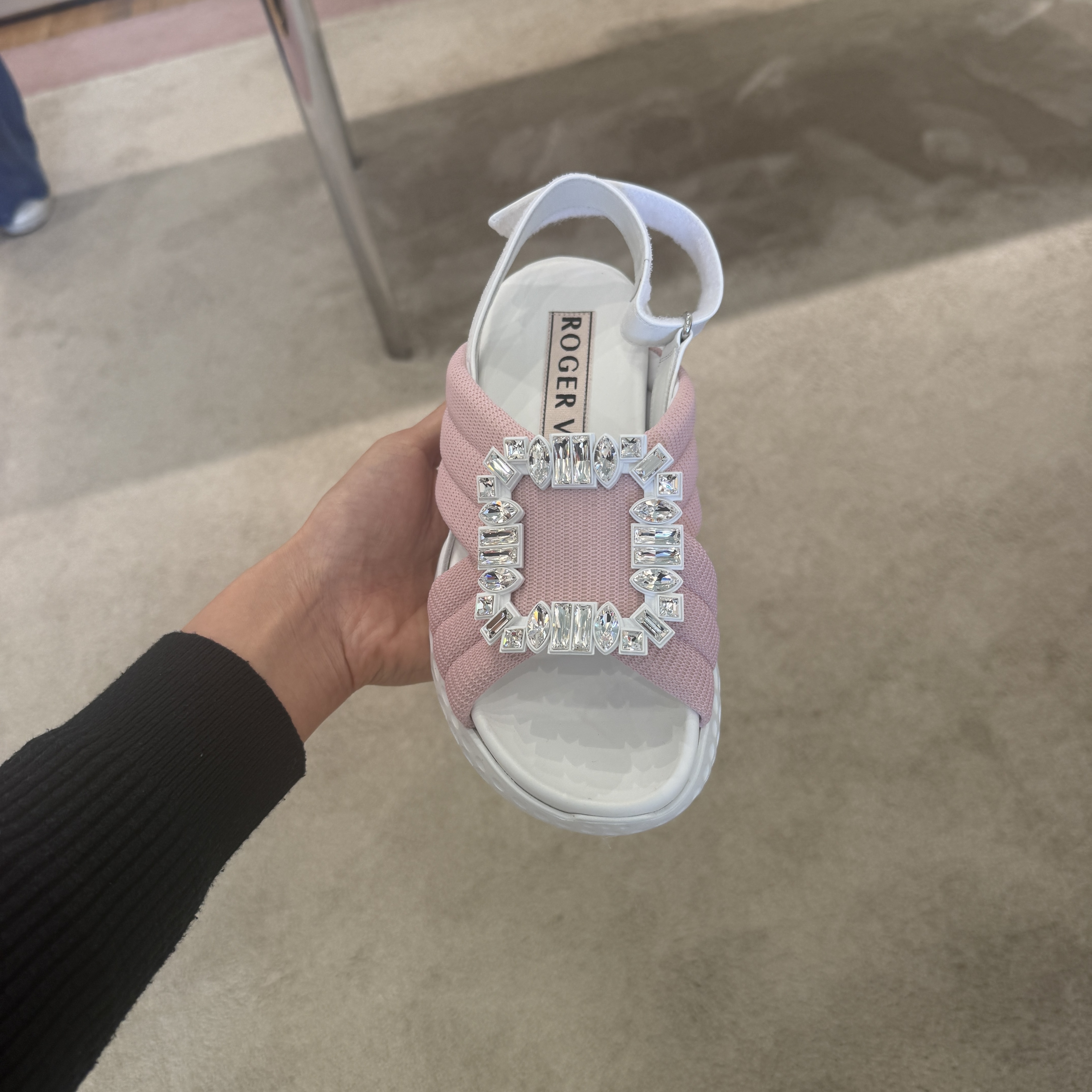 Roger Vivier RV Viv Run Light strass buckle sandals pink