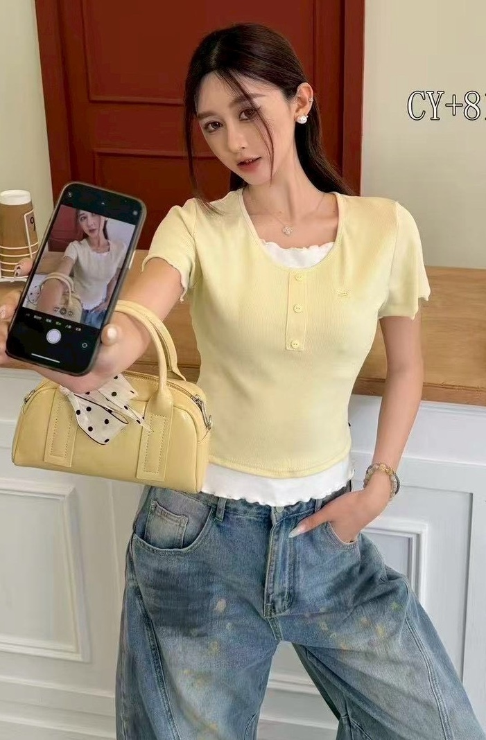 假兩件捲邊小標棉質衣