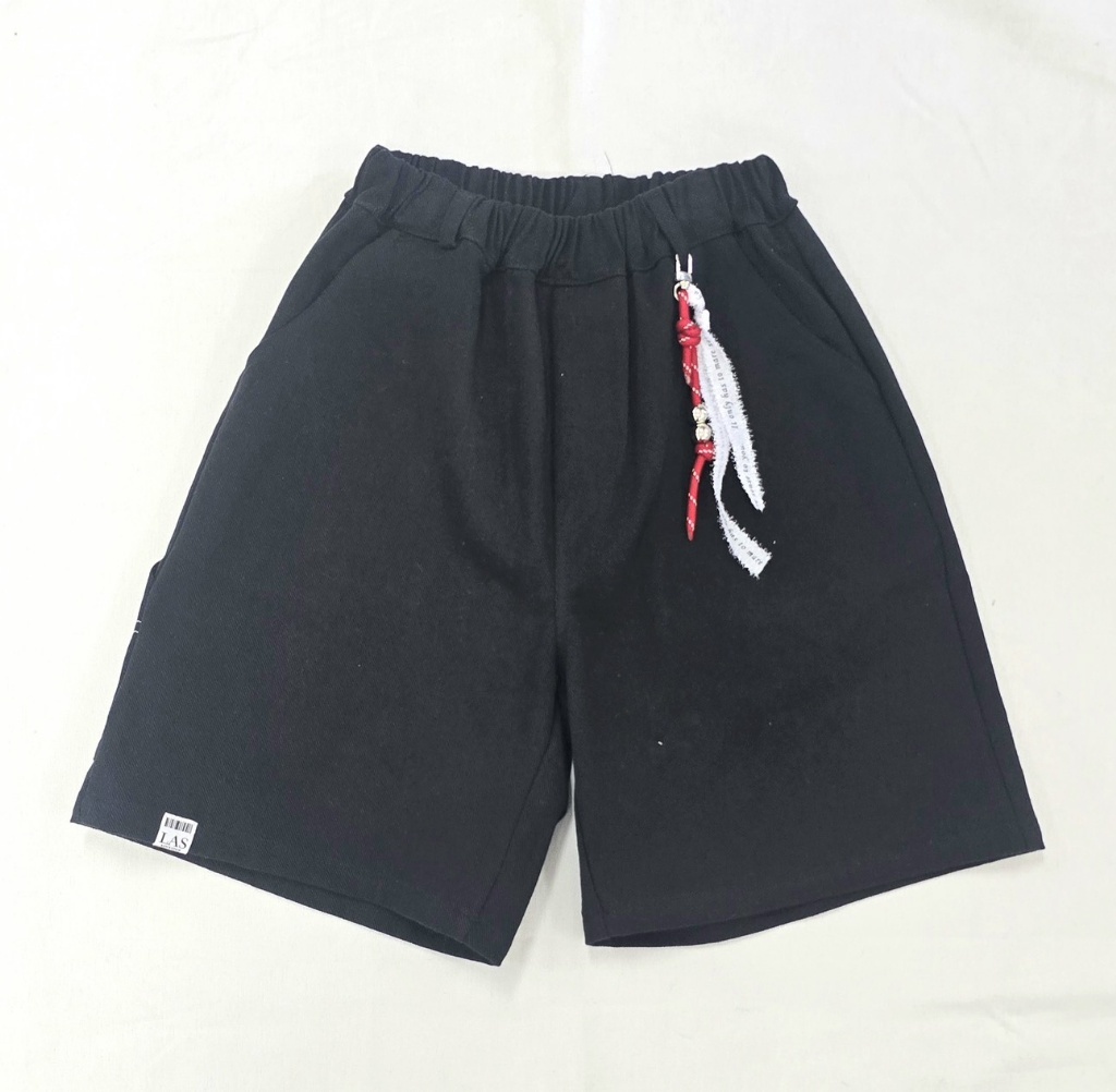 正韓夏Lilas 個性帥氣縫線短褲