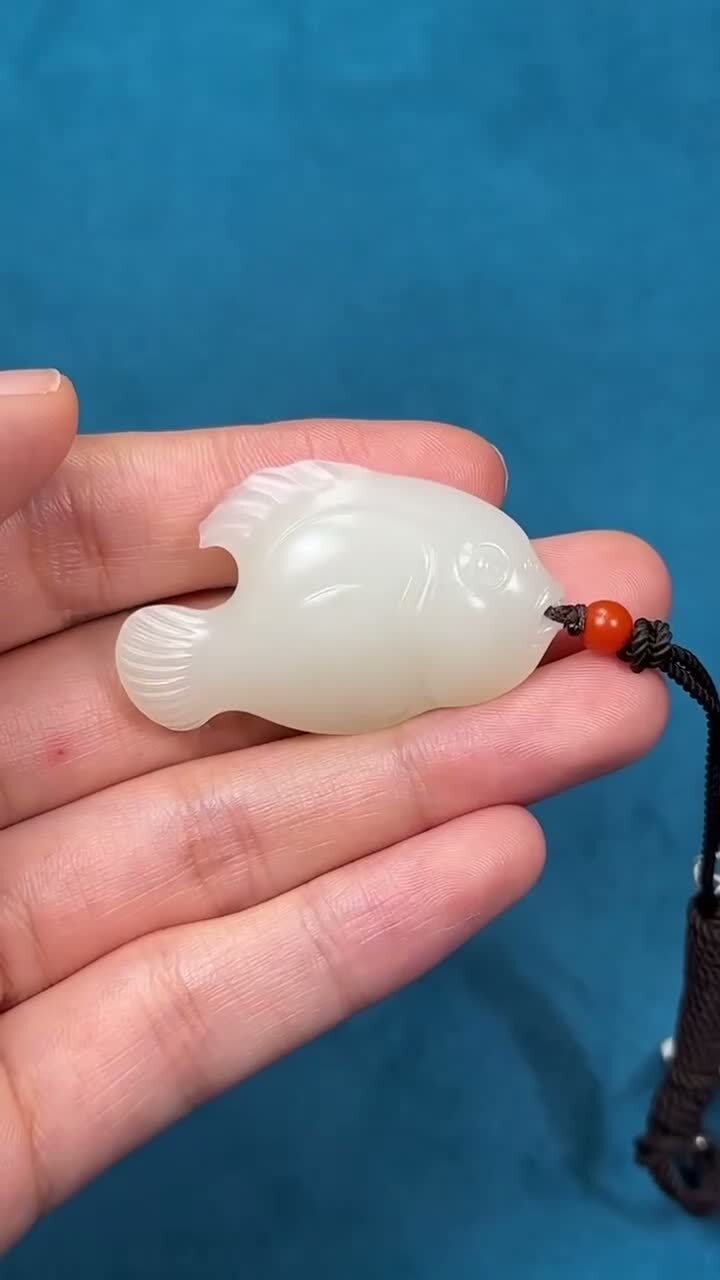 519217 和田玉籽料富貴魚