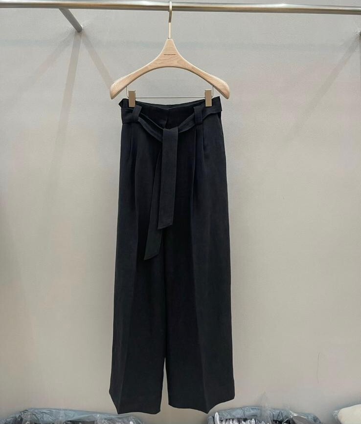 PG05 s腰30 HIP42 長40.5 m32 hip44 長42.5 $799 (一口價)