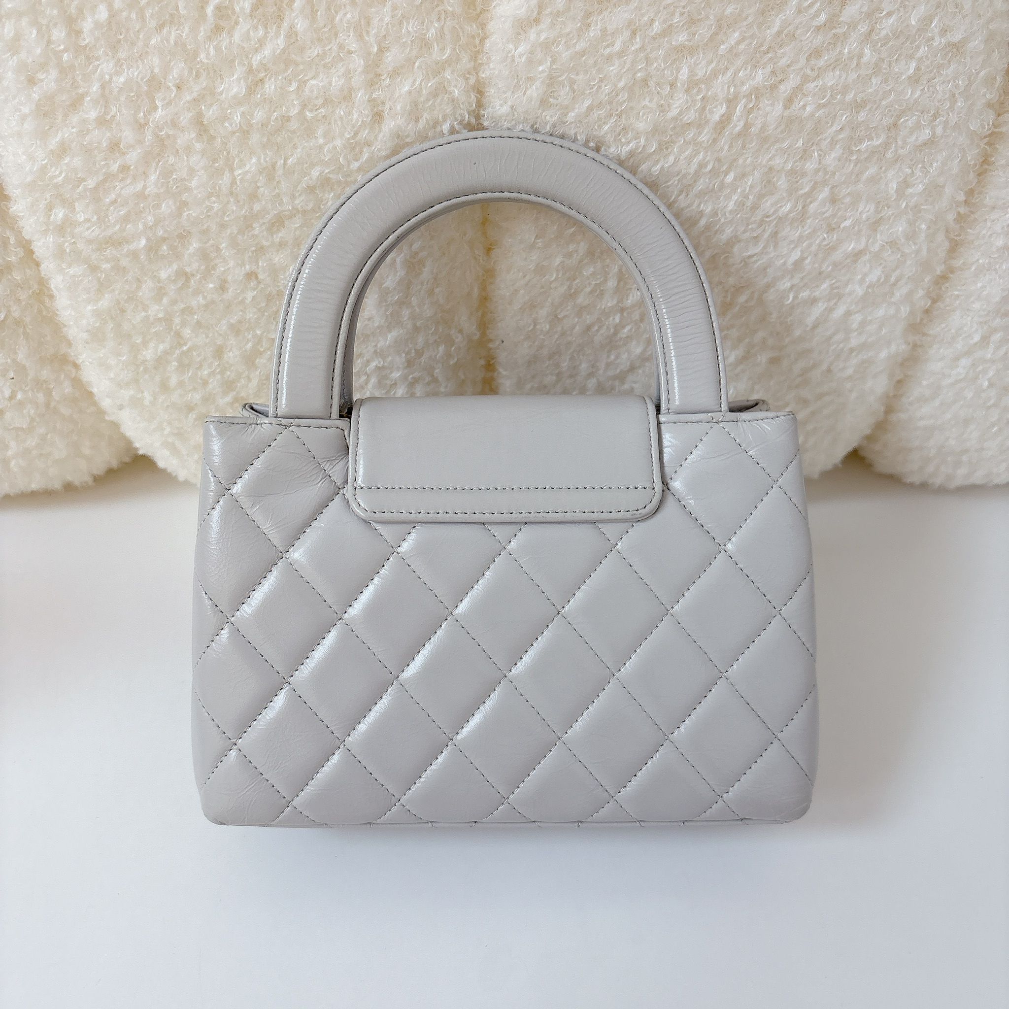 Chanel Classic Kelly - Light Grey / GHW