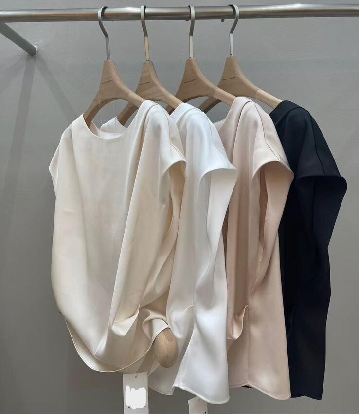PG10 胸50 長23 $529 (一口價)