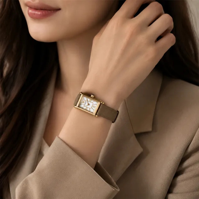 【Armani 亞曼尼】AR11765 氣質 復古 方形 貝殼面 皮革 石英 女錶