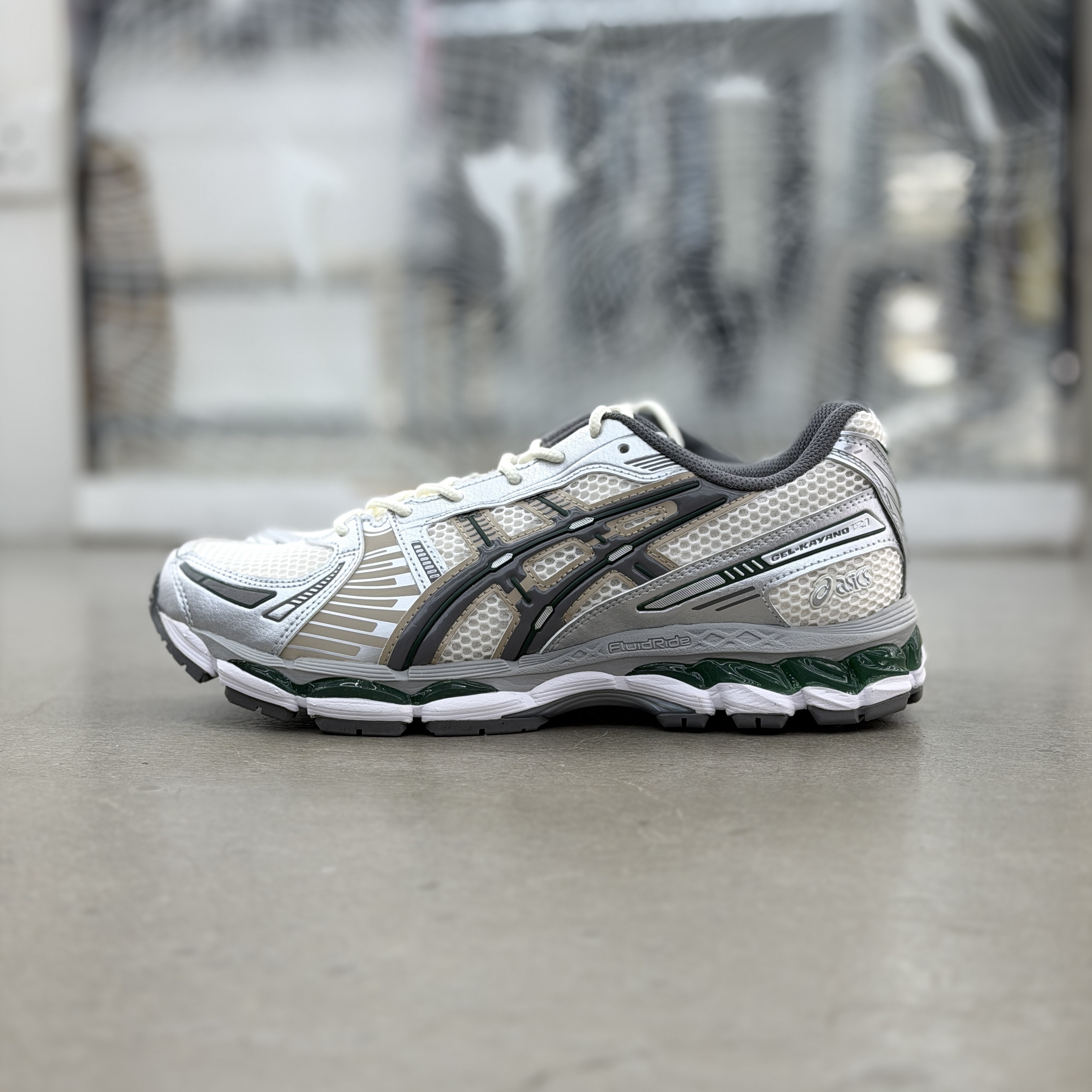 ASICS Gel-Kayano 12.1 Cream Carbon |  1203A759-105