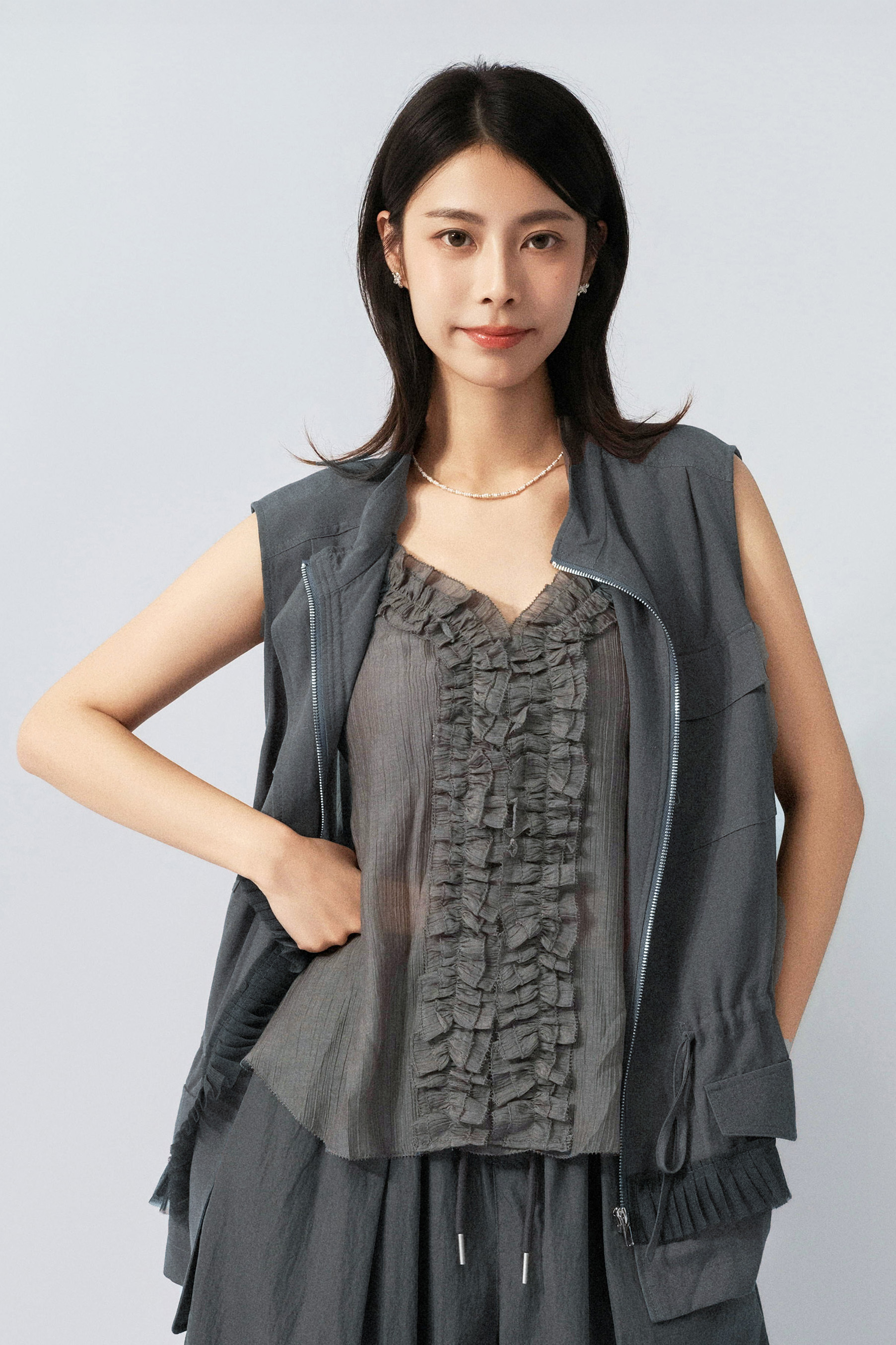 百褶網紗邊背心外套 (預購產品）