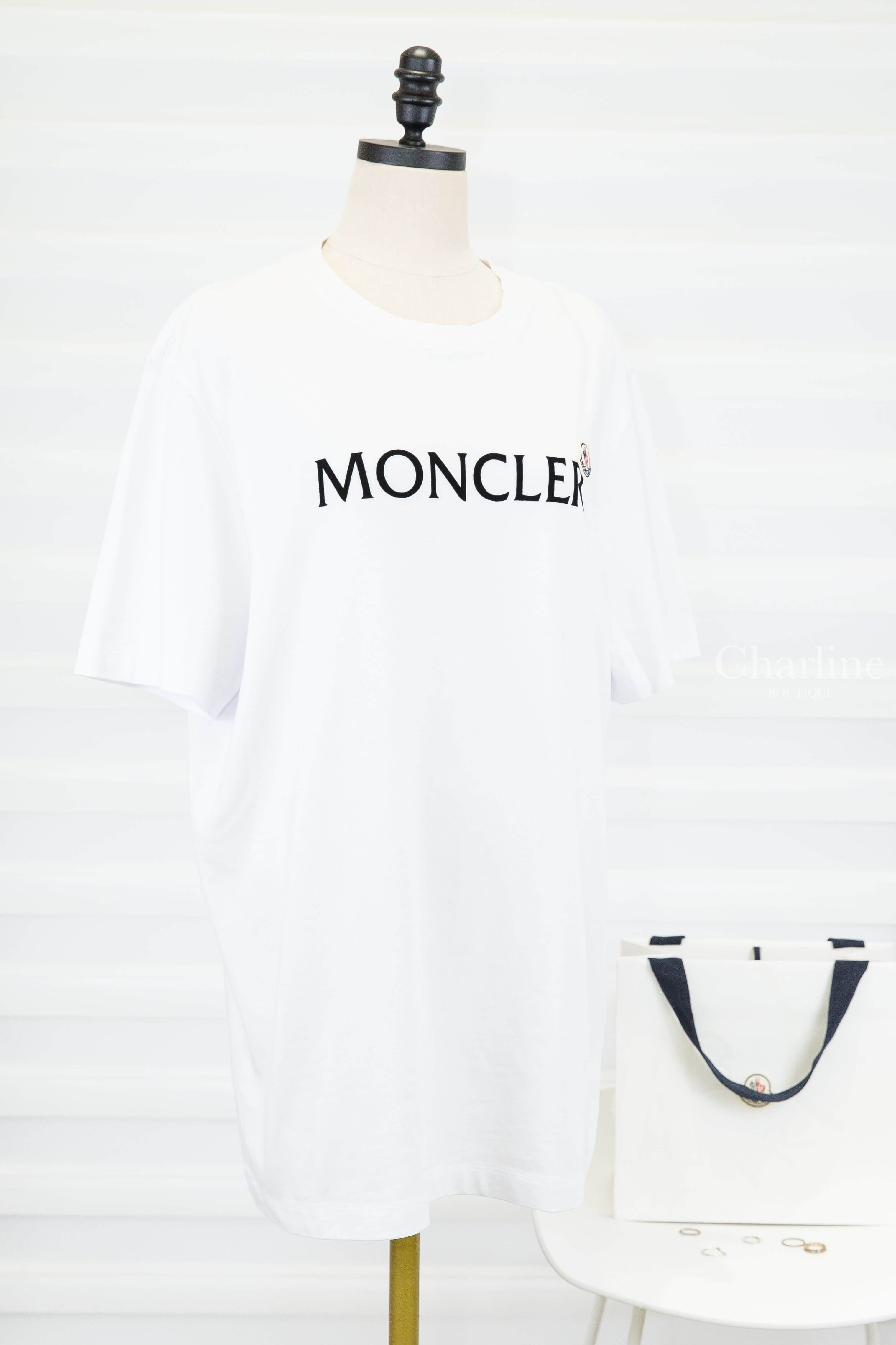 Moncler Flocked Logo Cotton T-Shirt 白底黑色絲絨刺繡 Logo 短袖棉T-Charline Boutique 精品代購