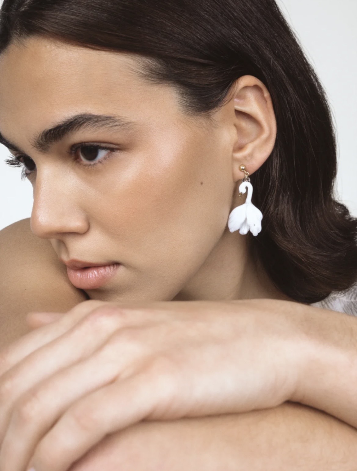 Petite A - Sir Cisnes Earrings
