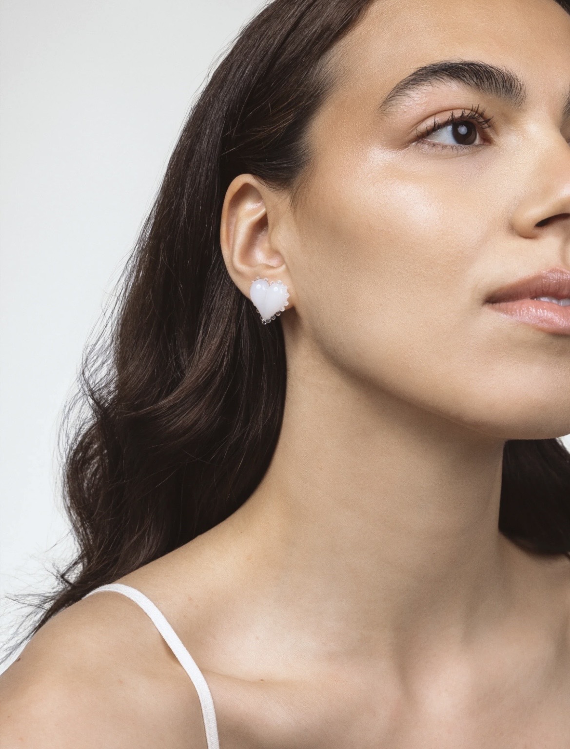 Petite A - White Kardia Earrings